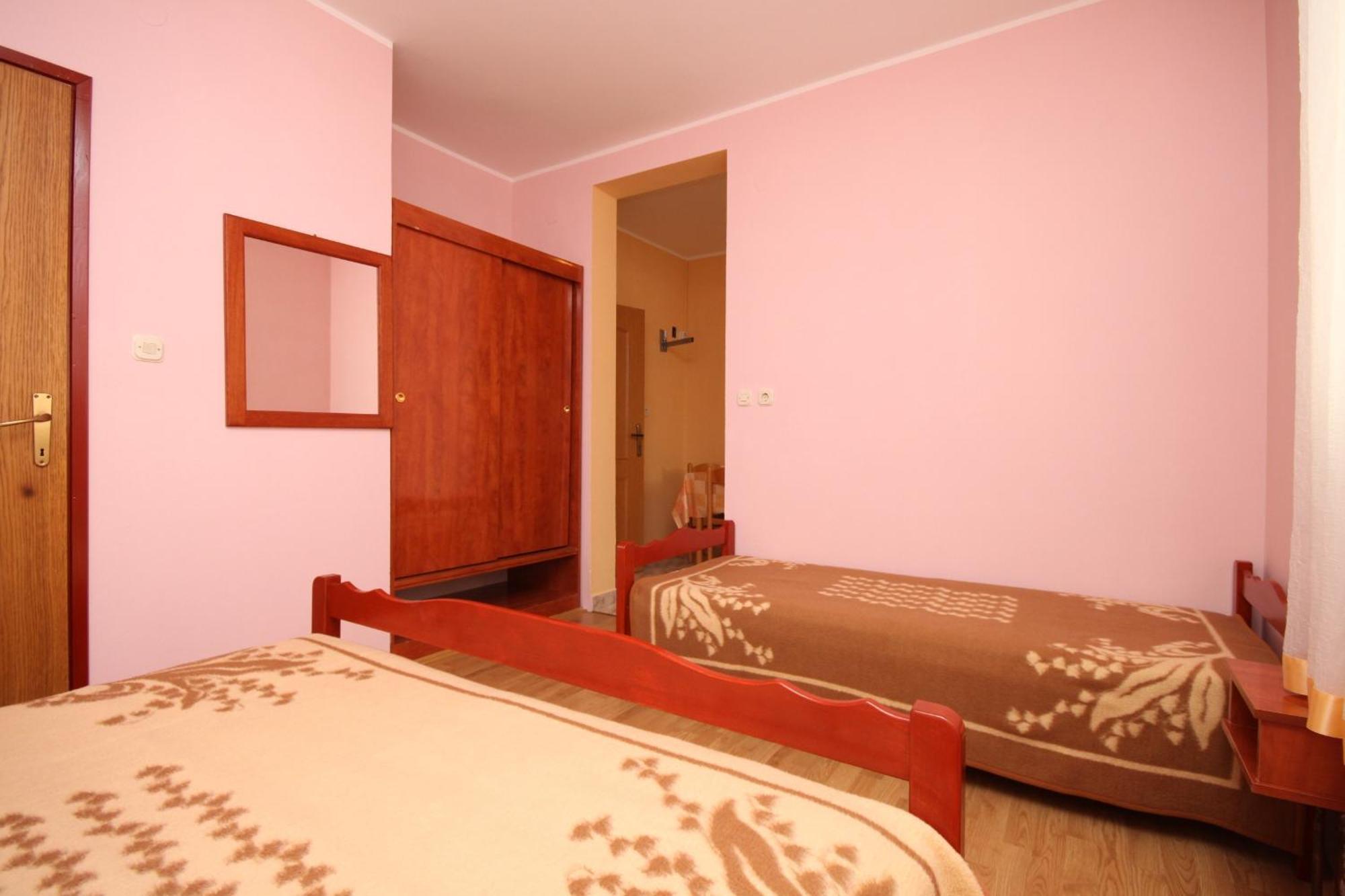Apartments By The Sea Stara Novalja, Pag - 6469 Rum bild