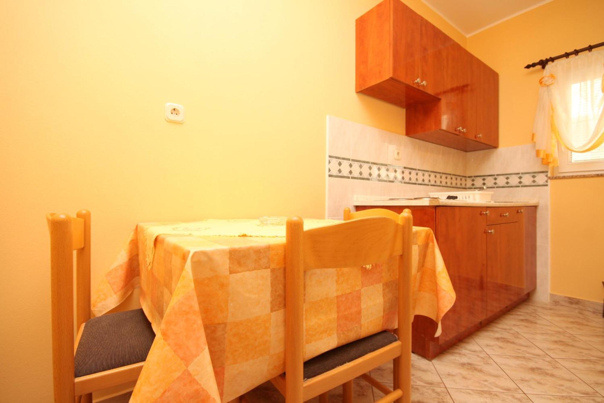 Apartments By The Sea Stara Novalja, Pag - 6469 Rum bild